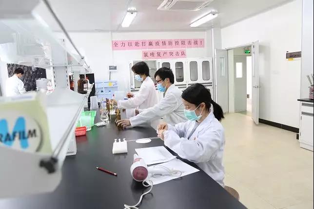 【初心如磐，使命在肩】我为药品研发昼夜攻关，你为抗疫支援远走湖北