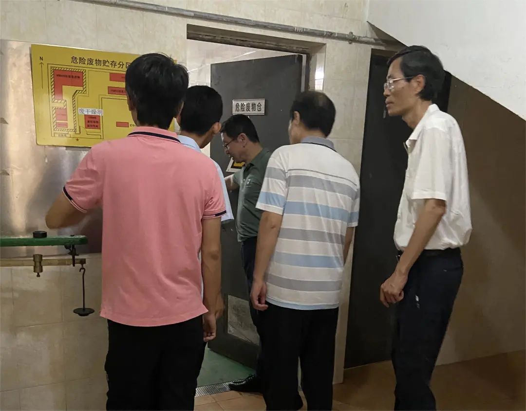 “四不两直”强监督 拧紧节日“安全阀” ——白云山永利yl23455公司纪委开展中秋、国庆节前专项监督检查